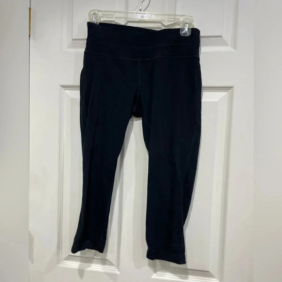 TekGear DryTek Capris Leggings for Yoga or Pilates Black Size S - Picture 1 of 3